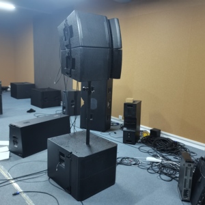Vrx 932 Altavoces de matriz de línea activa de 12 pulgadas Sistema de sonido de audio de escenario profesional Altavoces JBIL para exteriores - Product Image 2
