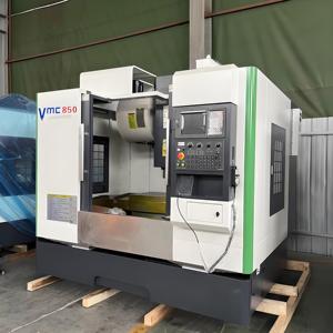 Fanuc Siemens Gsk kontrol sistemleri ile VMC850 5 eksenli yüksek hassasiyetli yüksek sertlik CNC makinesi aracı dikey işleme merkezi