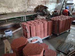 Pháo giấy đỏ dạng ống dùng làm nguyên liệu pháo hoa, mỗi bánh 817 viên - Product Image 2