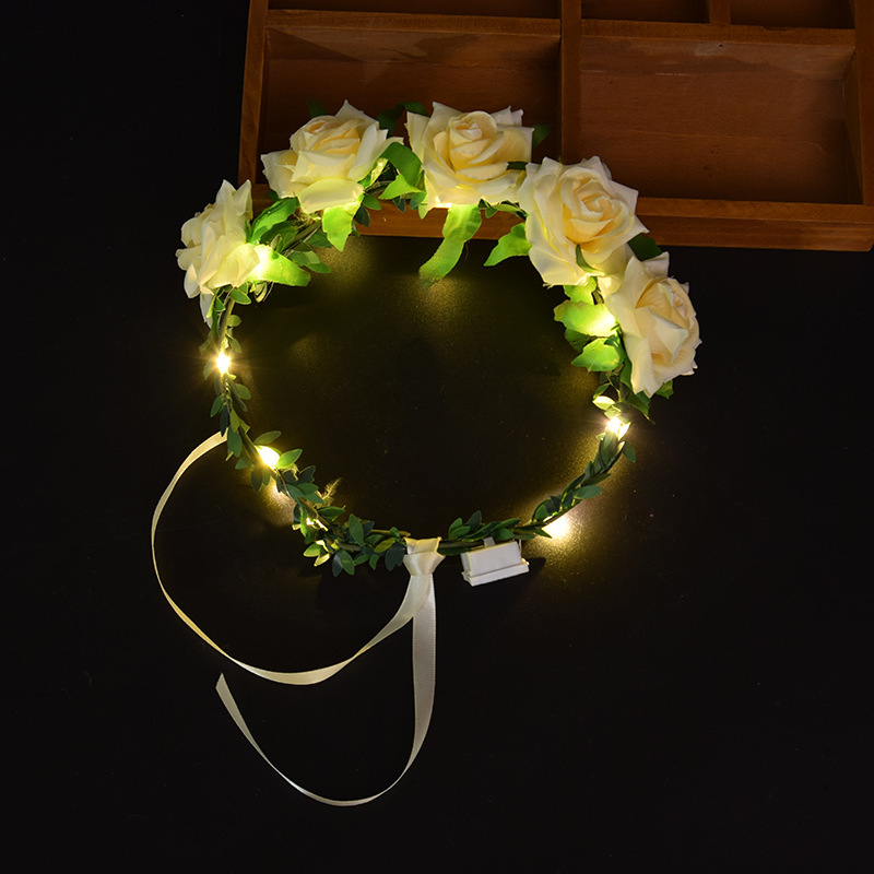 Couronne de fleurs jaune grand format - lumière jaune