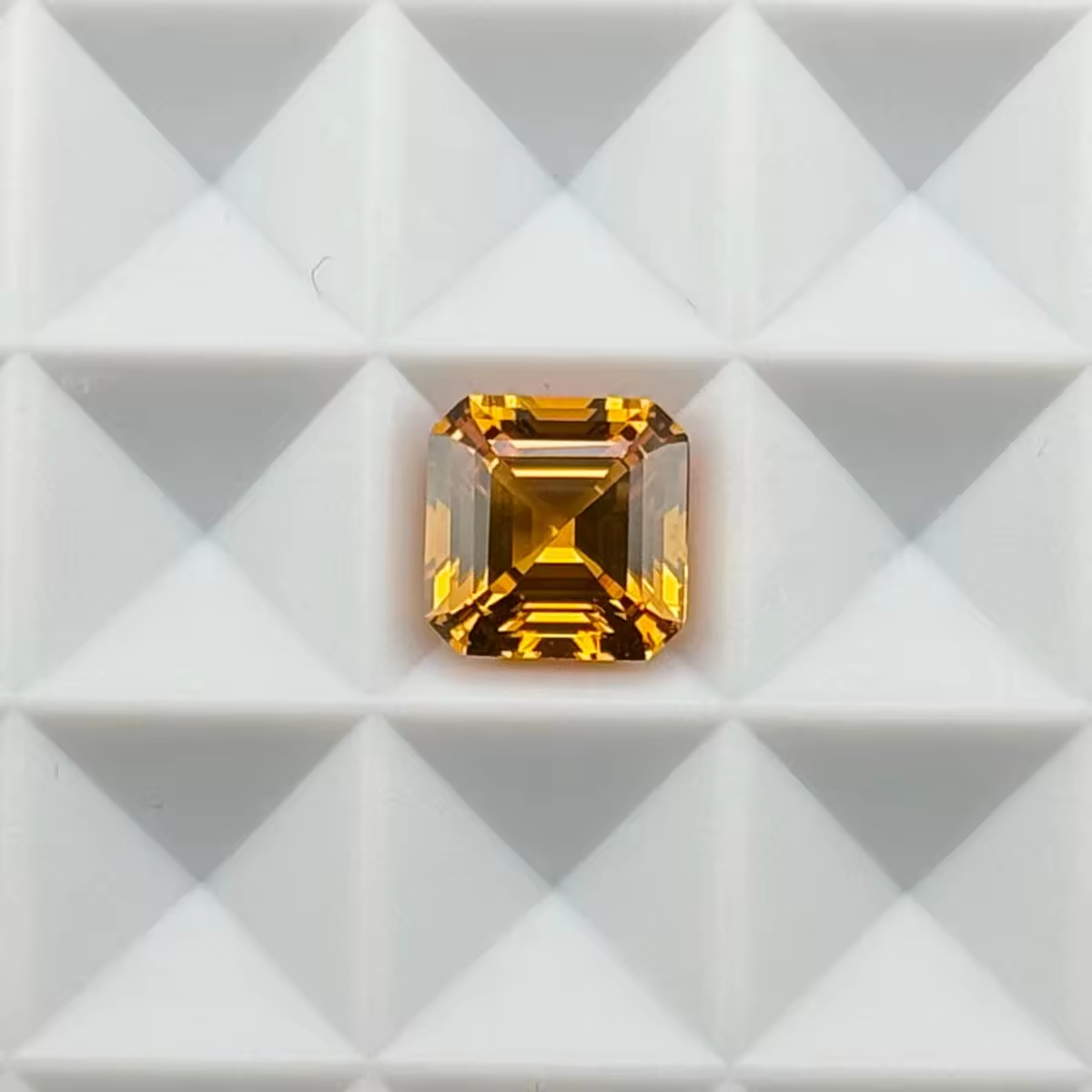 Jaune moyen