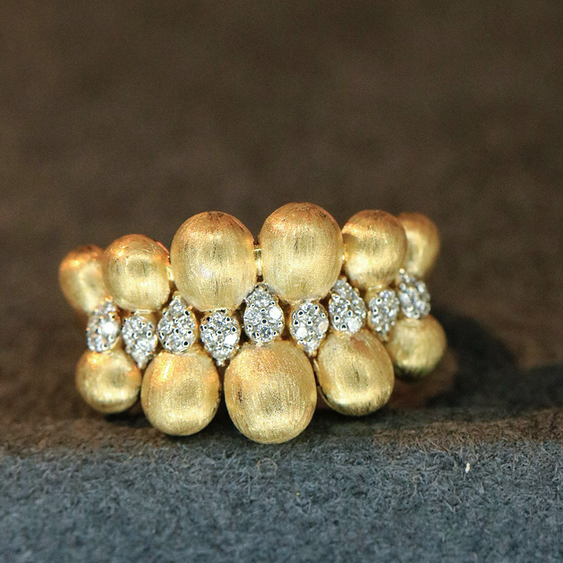 18K yellow gold