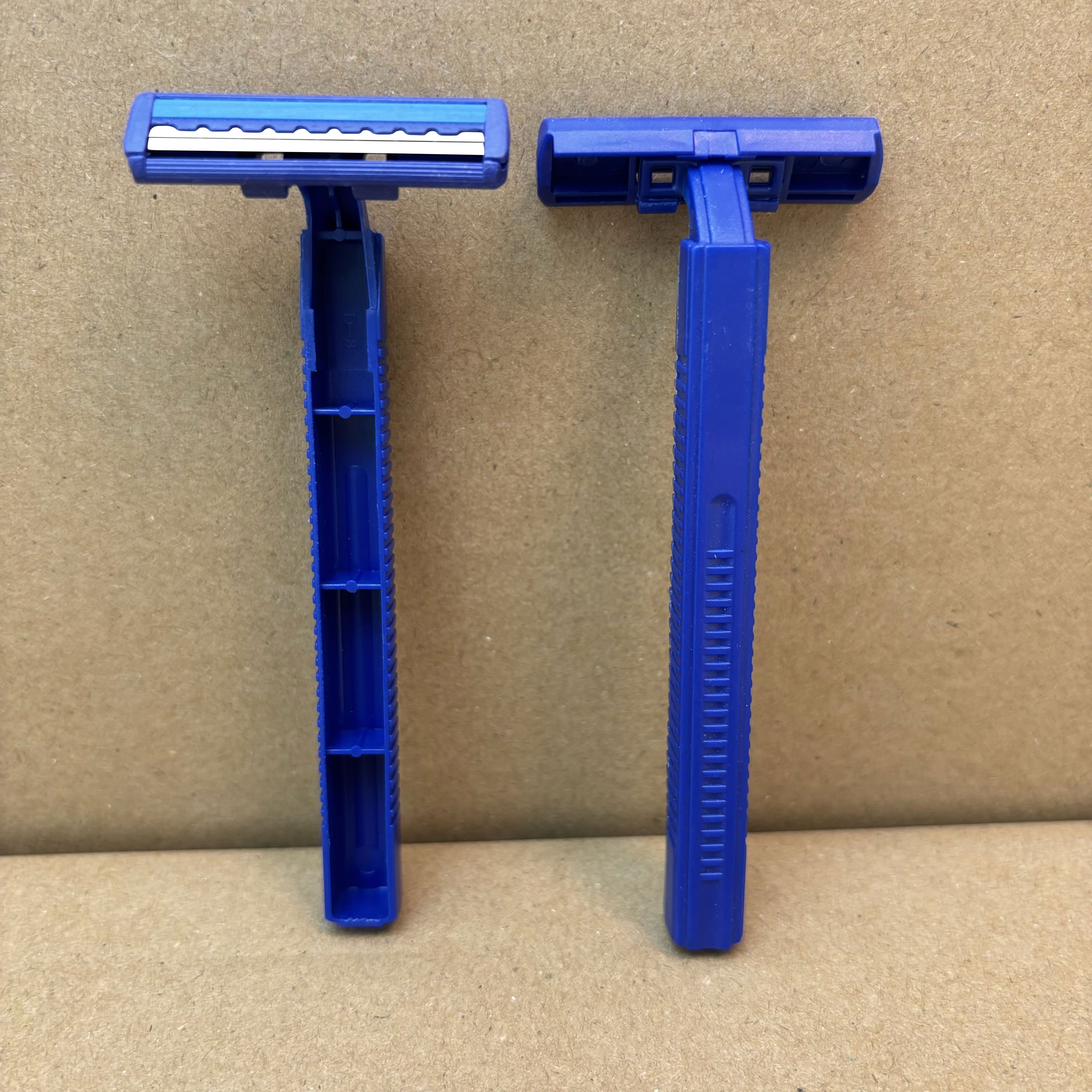2 Blade with lubrication strip