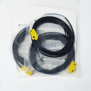Q12AB6FF30 100% 新款和原装横幅光电传感器现货现询价