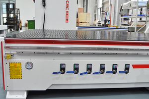 Enrutador CNC de madera Atc lineal para cambio de herramientas de 8 piezas con controlador Syntec - Product Image 2