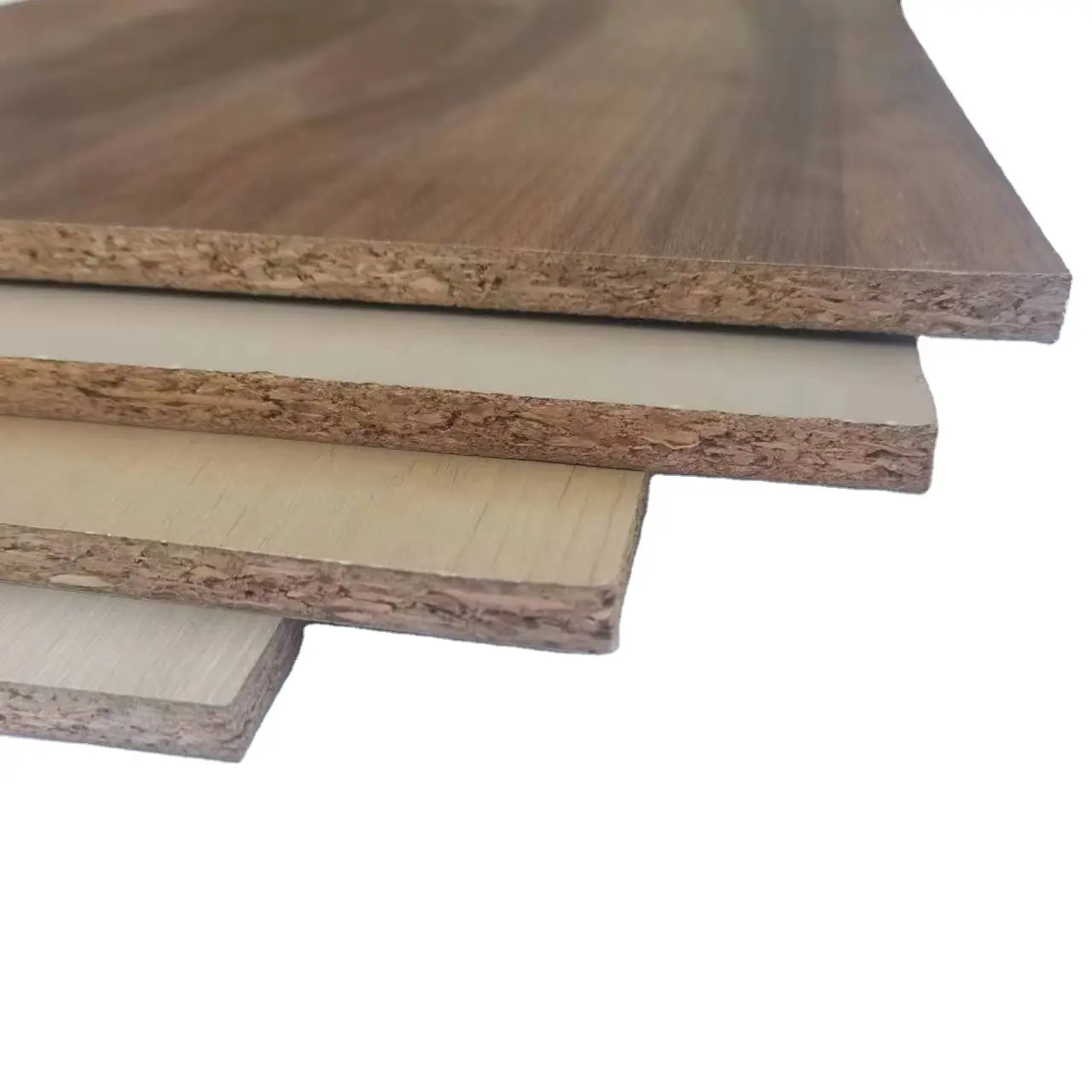 Tablero de partículas de melamina elegante de 24mm de espesor, tableros de escamas, superficie acabada de madera de pino certificada FSC, uso de cocina de construcción interior