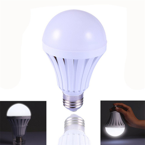 Yüksek sıcaklığa dayanıklı ışık hammadde E27 E14 12V dc/ac 9W Led şarj edilebilir acil ampul pil - Product Image 1