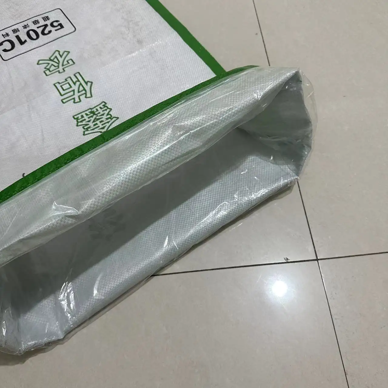 Fornecedor chinês polipropileno tecido embalagem saco polipropileno tecido saco farinha fábrica chinesa recolhidaAcrílico laminado farinha