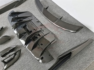Carbon Bodykit für Ferrari 488 GTB Upgrade im N-Stil Frontstoßstangenlippe Heckdiffusor Seitenschweller Spoilerflügel Seitenschlitz - Product Image 6