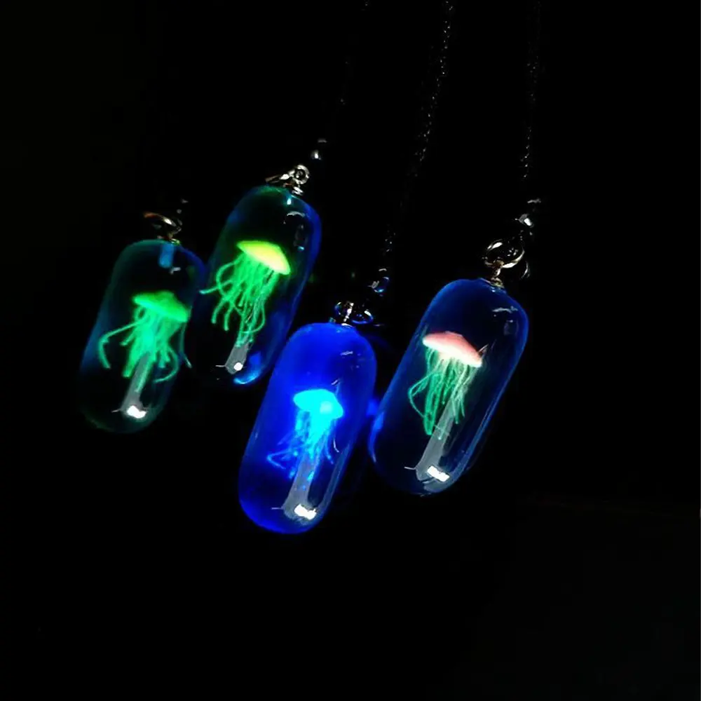Tiktok, joyería creativa explosiva, colgante de medusas colorido Simple, collar brillante con cadena de cuerda negra
