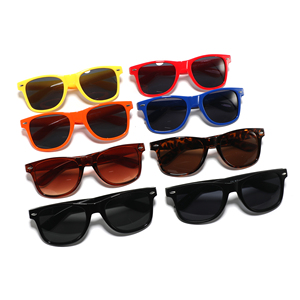 2025 Best Verkopende Custom Logo Goedkope Zonnebril Klassieke Promotie Gepolariseerde Zonnebril Voor Mannen Vrouw - Product Image 2