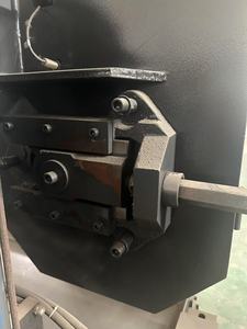 GZ4243 ad alta precisione CNC Bandsaw macchina programmabile PLC controllo a velocità variabile taglio manuale lama strisciò - Product Image 4