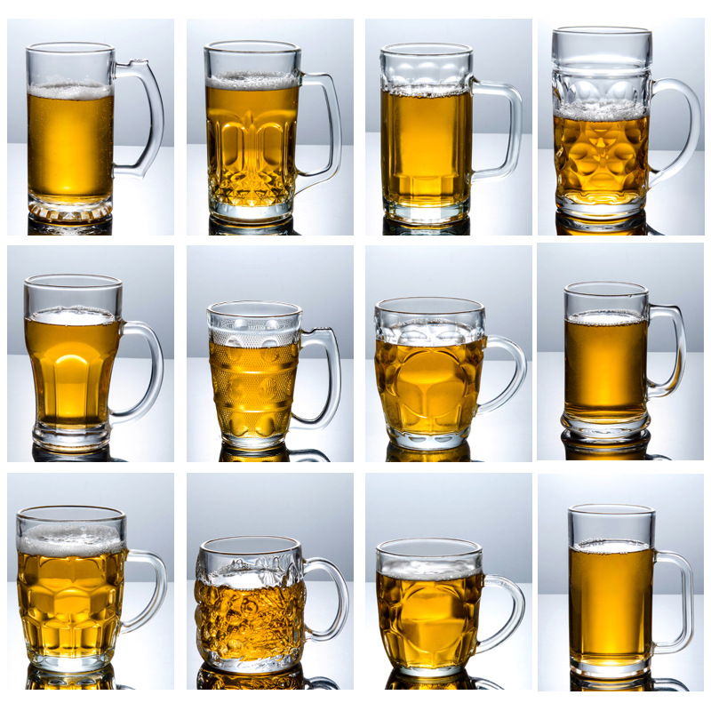 Tasse en verre transparent