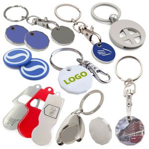 Portachiavi Souvenir personalizzato fai-da-te piccolo metallo inciso acciaio inossidabile smalto portachiavi di lusso Kpop Charm portachiavi Anime in acrilico