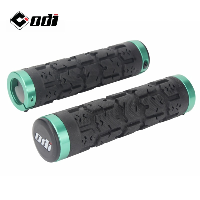 Black-green ring