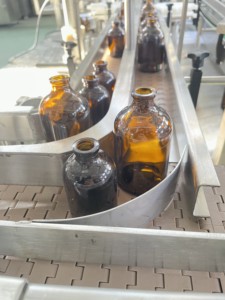 Liquid <strong>System</strong> Labeling New Design Plastic Glass Cap Automatic 150Ml Cough Syrup Bottle 2 in 1 Rotary and Capping Filling Machine - Product Image 4