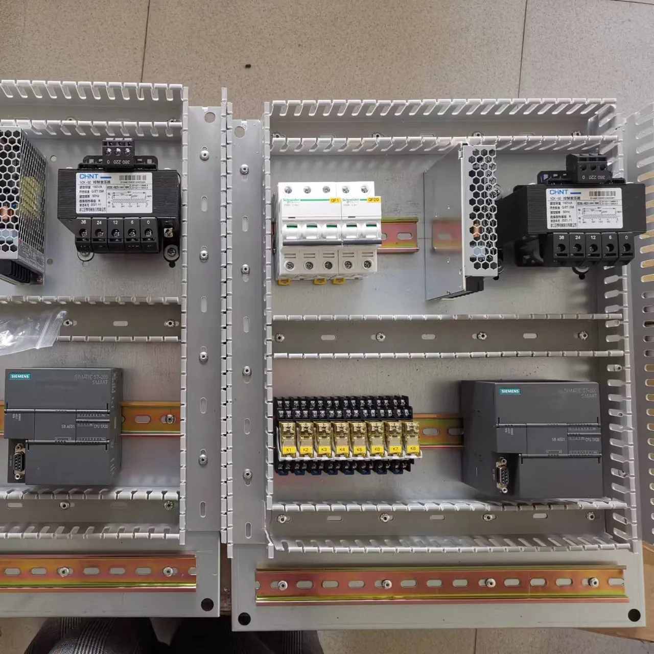 Sistema de Control Automático PLC programa PLC personalizar equipo eléctrico Siemens xinjie Mitsubishi delta