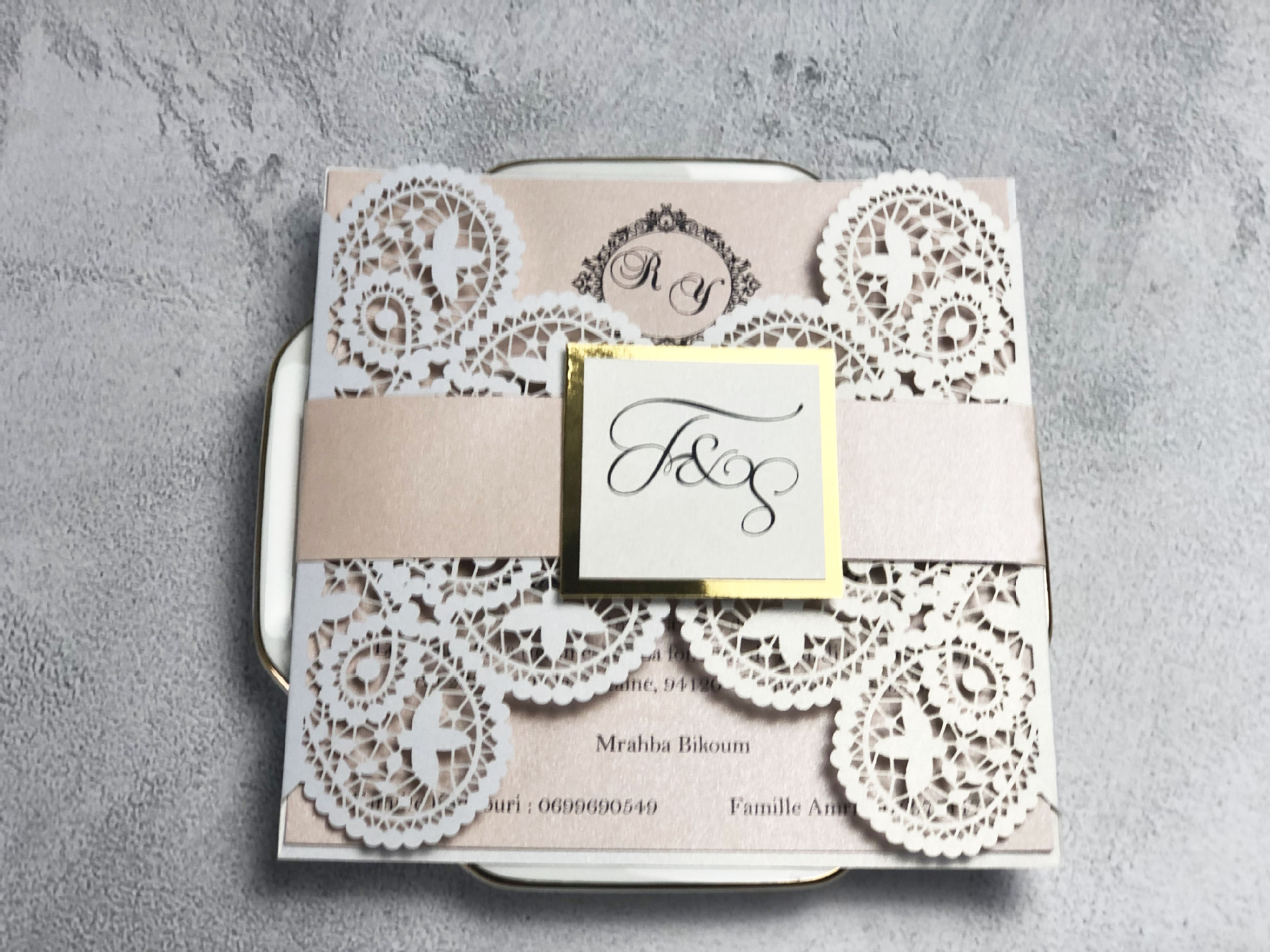 Manga de la tarjeta + página interna impresa + cinta