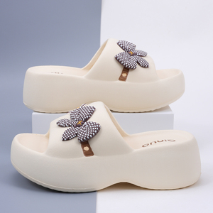 Женские пляжные сандалии - Product Image 6