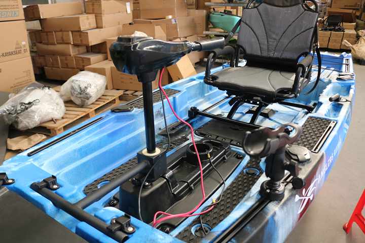 Vicking Hot Sale 46LBS 12V Electric Trolling Motor Pedal Kayak Boat Outboard Engine for Fishing Pedal Kayak