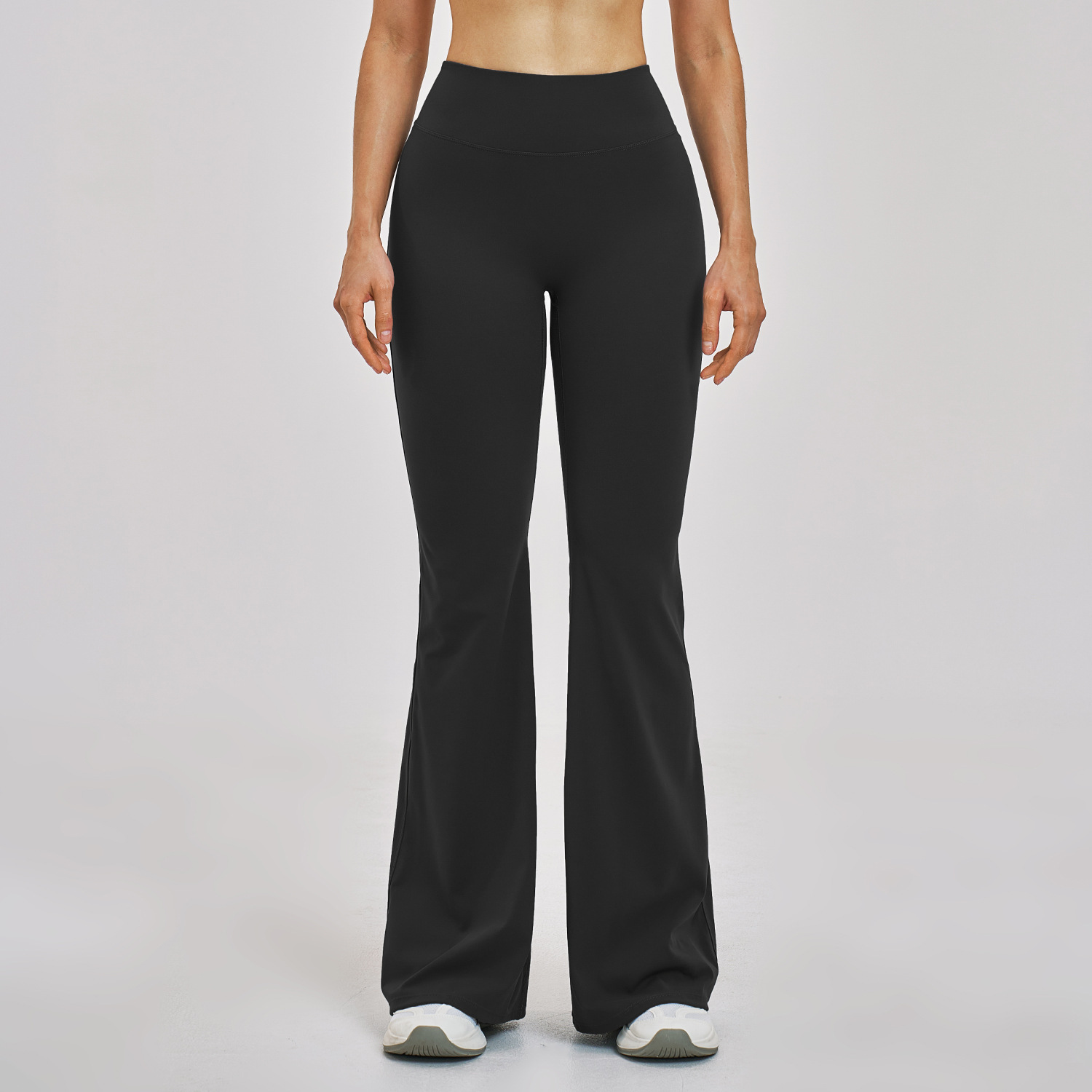 pantaloni svasati neri