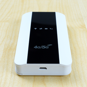 M151 CAT4 150Mbps Mở Khóa 2100MAh <span class=keywords><strong>4G</strong></span> Wifi <span class=keywords><strong>Modem</strong></span> Với Khe Cắm Thẻ Sim Di Động Wifi Pocket LTE <span class=keywords><strong>4G</strong></span> Router - Product Image 3