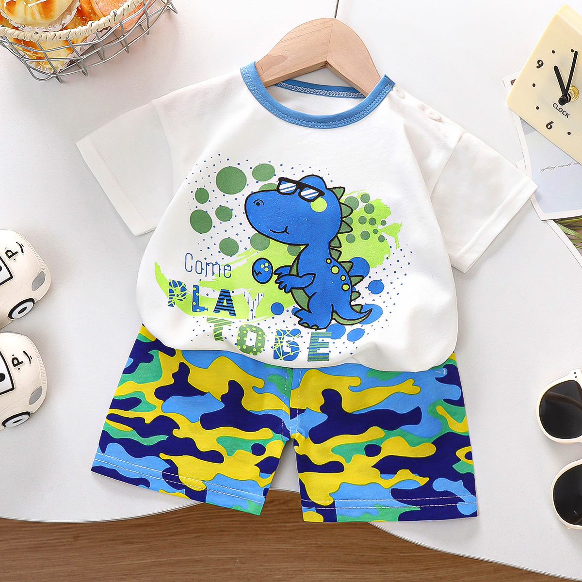 Costume à manches courtes dinosaure bleu camouflage Z-06