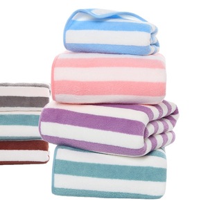 2025 yeni gelmesi mercan polar süper emici nakış logosu geniş havlu mikrofiber hızlı kuru banyo havlusu Spa aracı plaj havlusu - Product Image 1