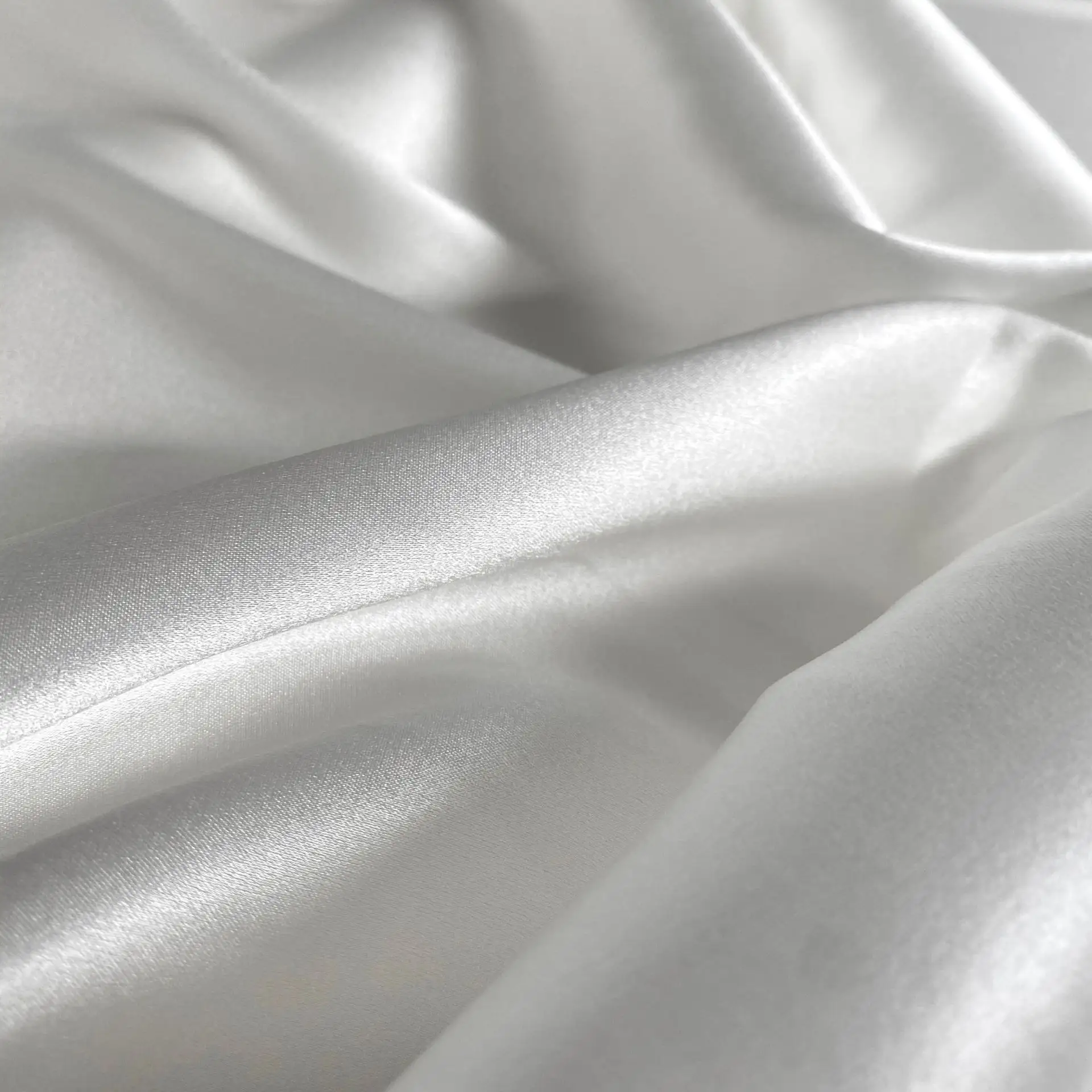 100 قطعة ملابس ميلبري تشارميوز أزياء الزفاف للأمهات لون مخصص 100% أبيض لون خام ملابس الترفيه من الأقمشة الصناعية النقية