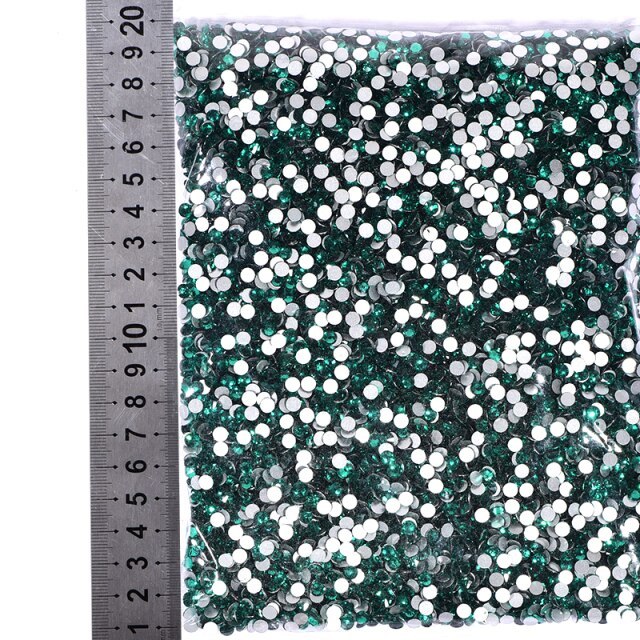 P14 Blue zircon