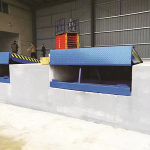 Cargo Forklift Container <strong>Load</strong> and <strong>Unloading</strong> <strong>Ramps</strong> Truck Yard <strong>Dock</strong> Leveler <strong>Dock</strong> Shelters for Cold Storage - Product Image 5