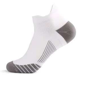 ULTRON erkek spor çorap beyaz siyah kalın pamuk ayak bileği düşük kesim kaymaz atletik çorap nefes kaymaz özellikleri için bahar - Product Image 1
