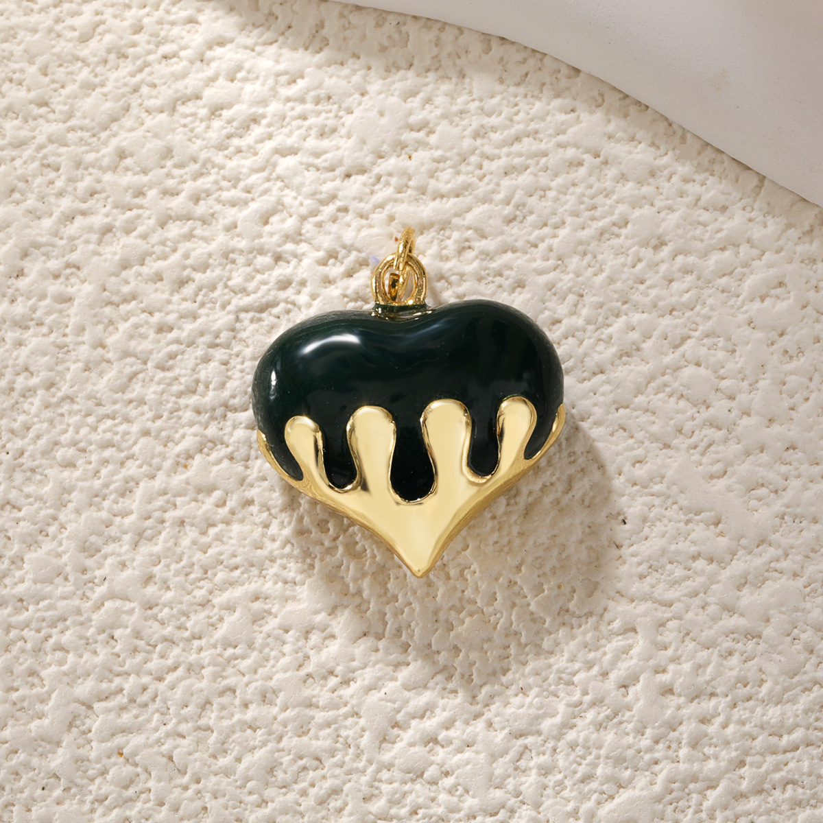 Vert foncé tridimensionnel moyen a0508