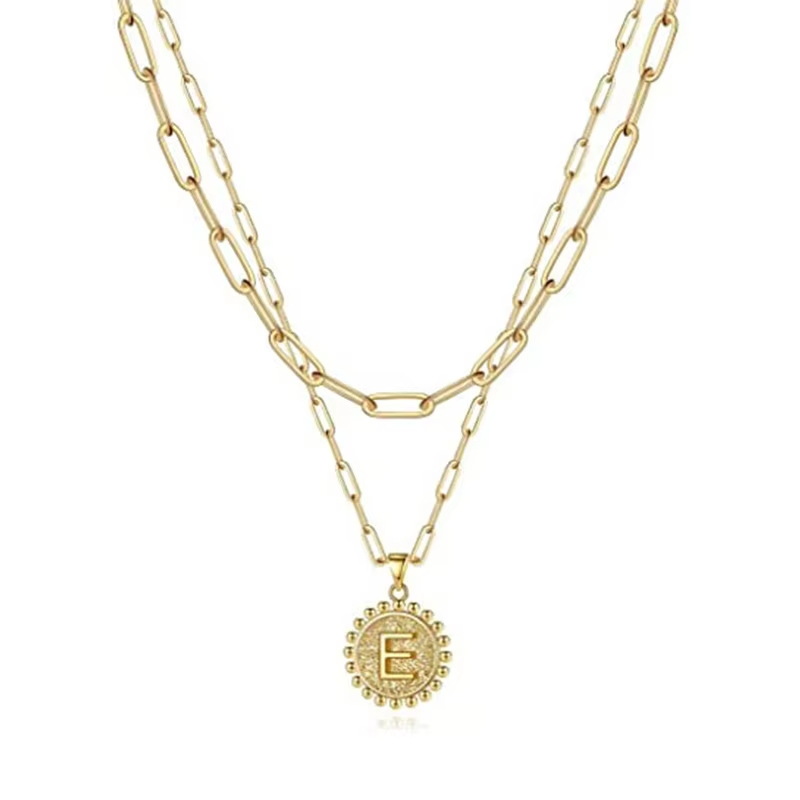 ตัวอักษร E สีทอง