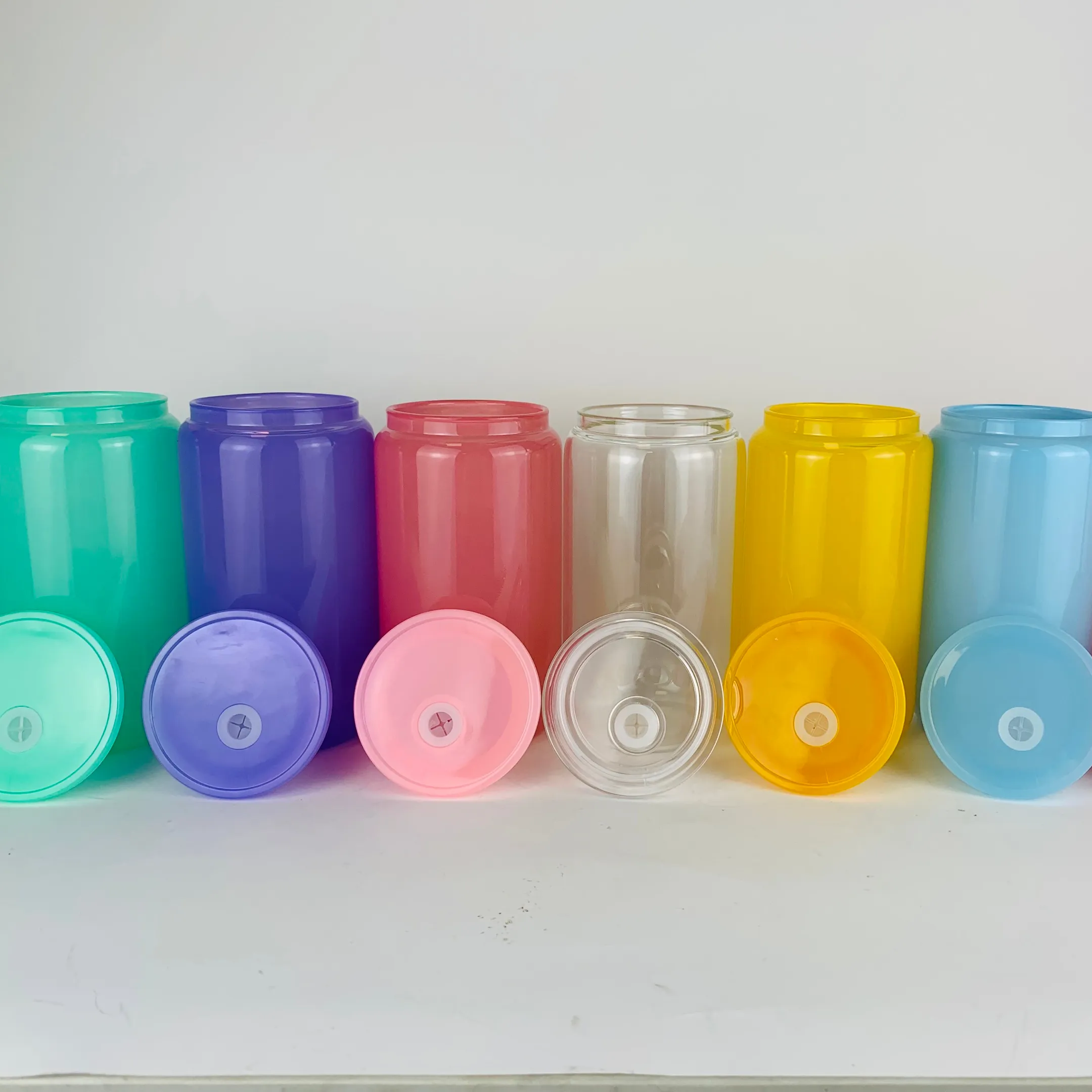 Recién llegado, 16oz, transparente, púrpura, Azul, Negro, amarillo, naranja, rosa, taza de vidrio de Sublimación de color, lata de vidrio con tapas y pajita