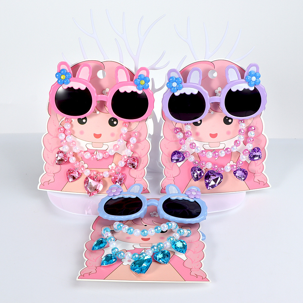 1 Sunglasses Necklace Set Combination
