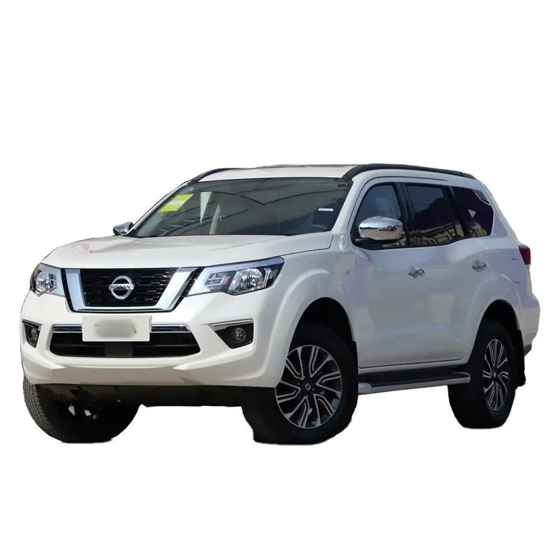 Coches usados a la venta Suv medio Dongfeng Nissan Terra gasolina coche automático 2.5L 2Wd 4X4 vehículos de combustible 0Km coche usado