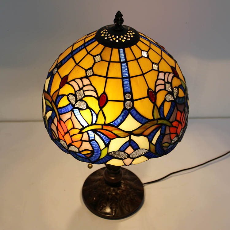 LongHuiJing Antique Tiffany Style desk lamps Stained Glass Rose lampshade table lamps Zinc alloy lamp base
