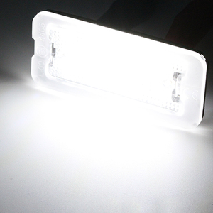 2ピース/セット車LEDナンバープレートライトOEM #51800482フィアット500 500C OEM NO.:51800482内蔵Canbusコントローラー - Product Image 2