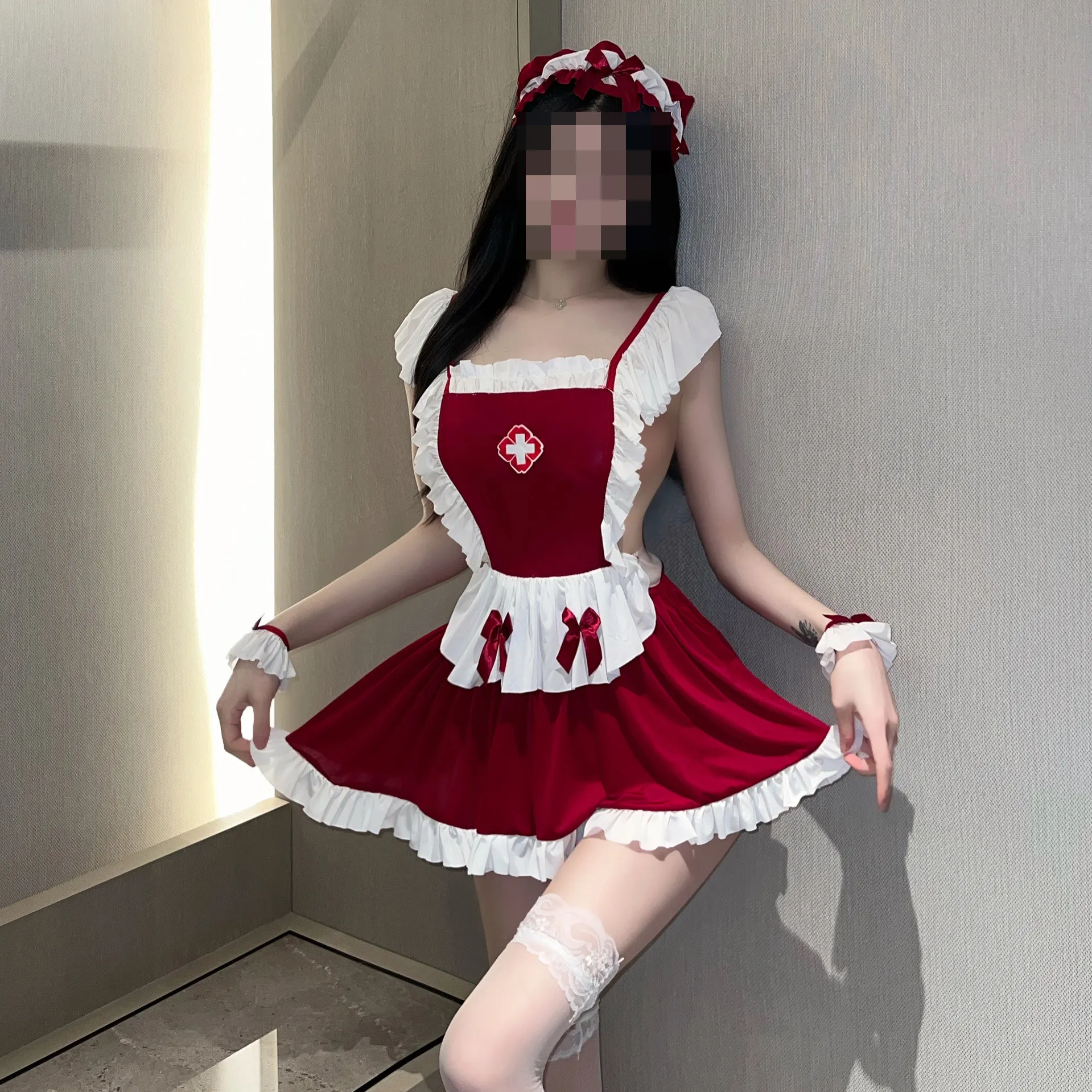 Le uniformi da infermiera Cosplay di alta qualità Sexy Lingeries nuovi stili svuota il vestito rosso da festa del Club