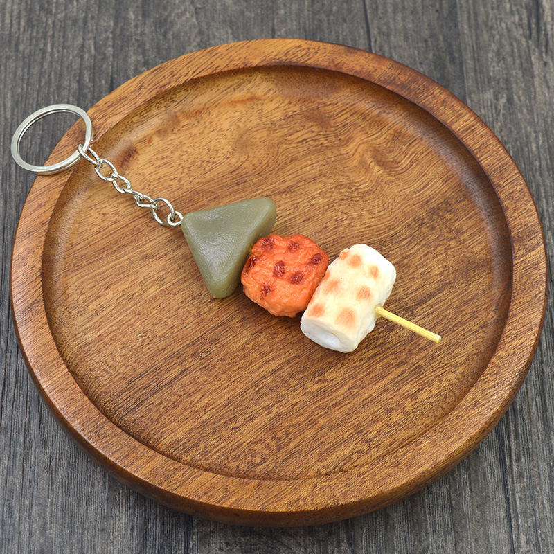 Saucisse de poisson en forme de boule (porte-clés)