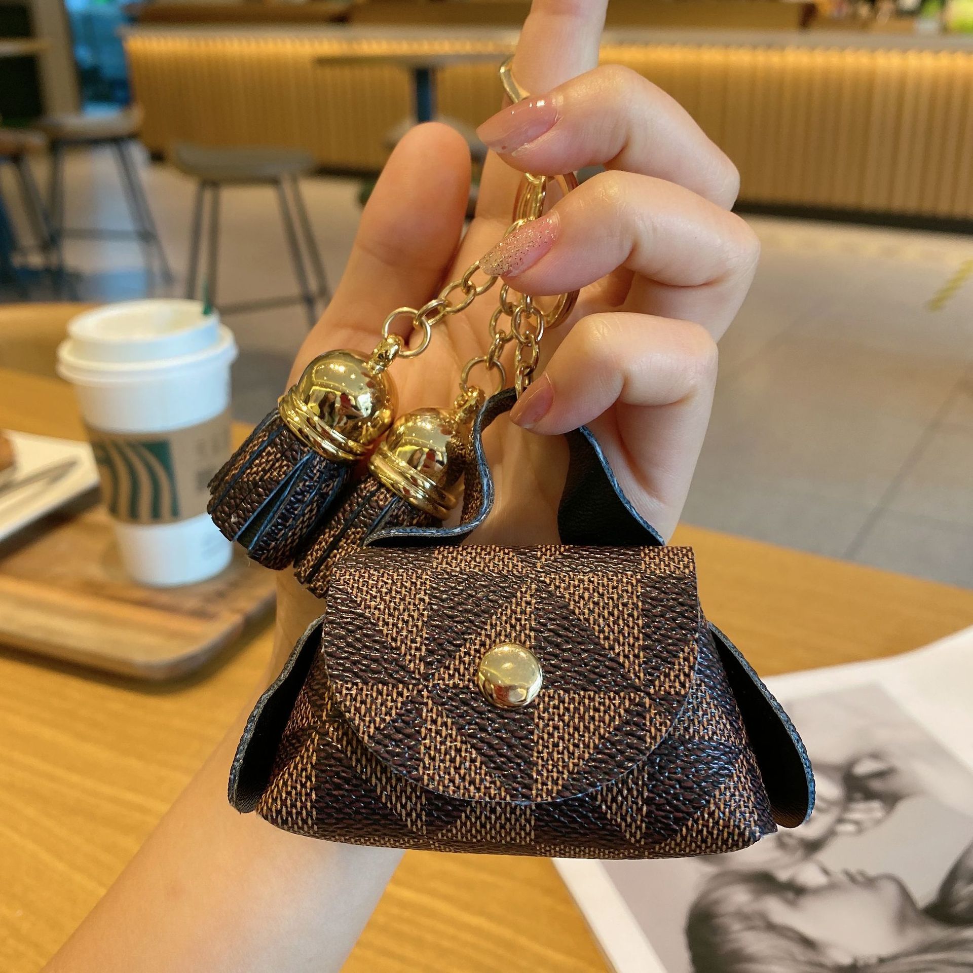 Triangle marron