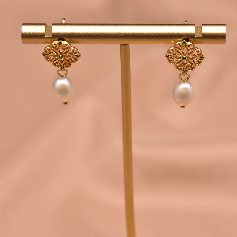 GE0810-11 Boucles d'oreilles géométriques ajourées émeraude et dentelle