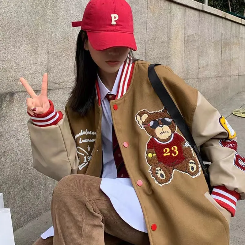 Produsen OEM Chenille Bordir Cetak Sekolah StreetWear Bisbol Logo Kustom Mantel untuk Wanita Cropped Bomber Varsity Jaket