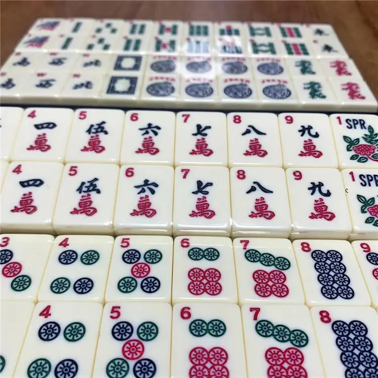 Ensemble de Mahjong américain de 1.18 pouces pour le voyage, jeu de table de Mahjong de petite taille en mélamine de 166 carreaux