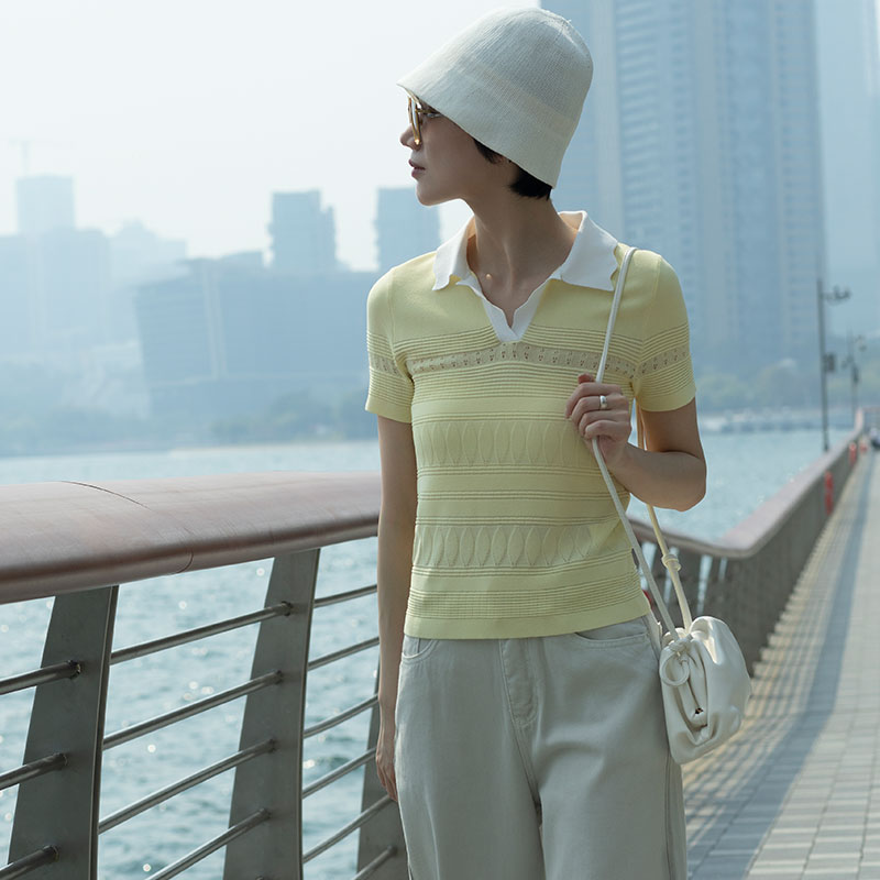 สีเหลือง