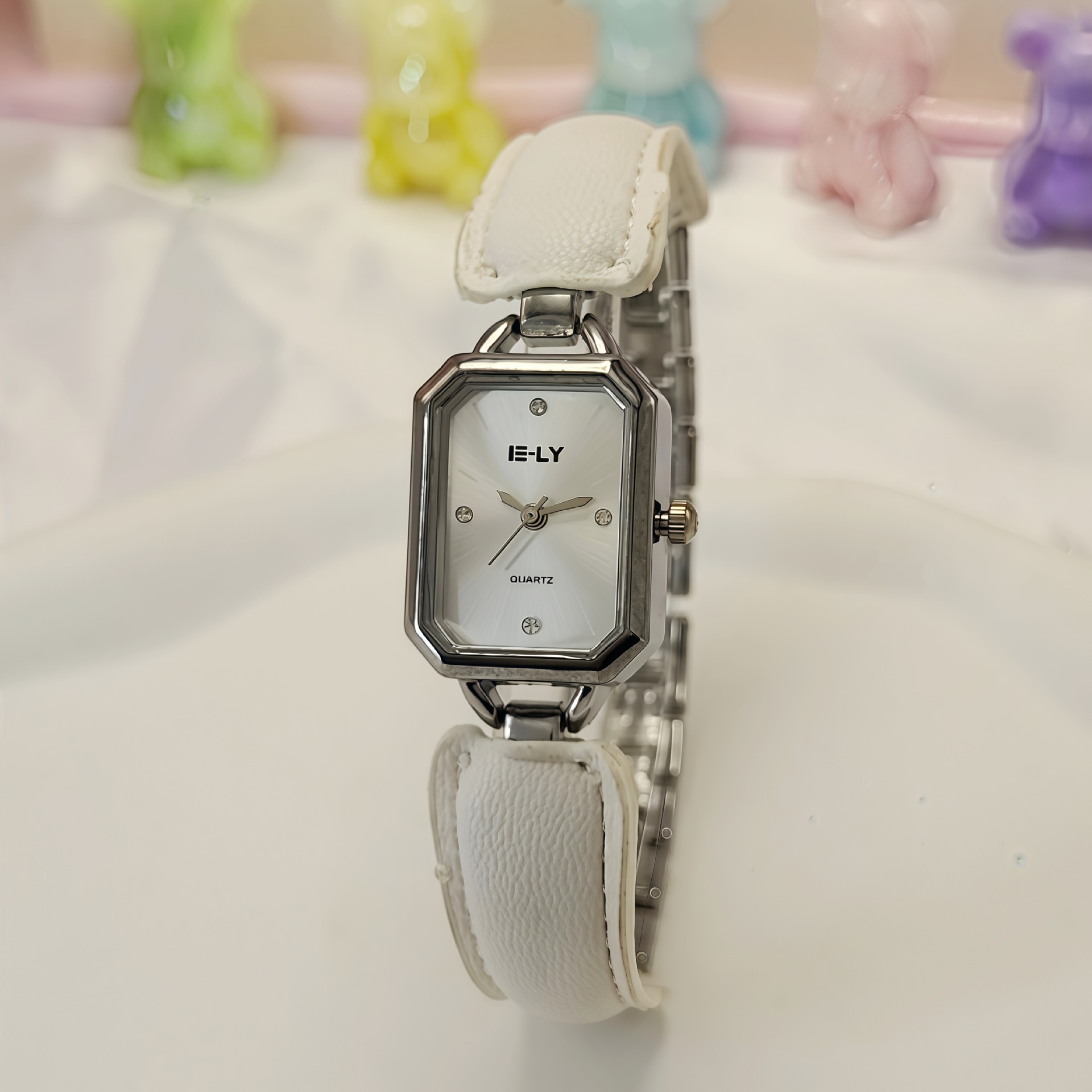 Coque argentée à décharge blanche