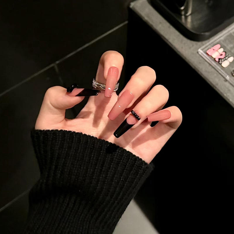 กล่อง30ชิ้นสวยงามและอร่อย BY1634