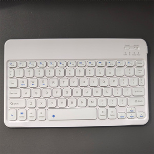 Mini teclado Multimedia de carga inalámbrica a granel de 2,4 Ghz, pequeño teclado silencioso portátil, teclado BT recargable