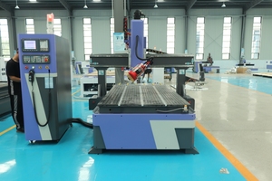 Máquina de tallado de madera, enrutador cnc de 4 ejes, servoaccionamiento de 4 ejes, 1225, máquina de grabado cnc - Product Image 2